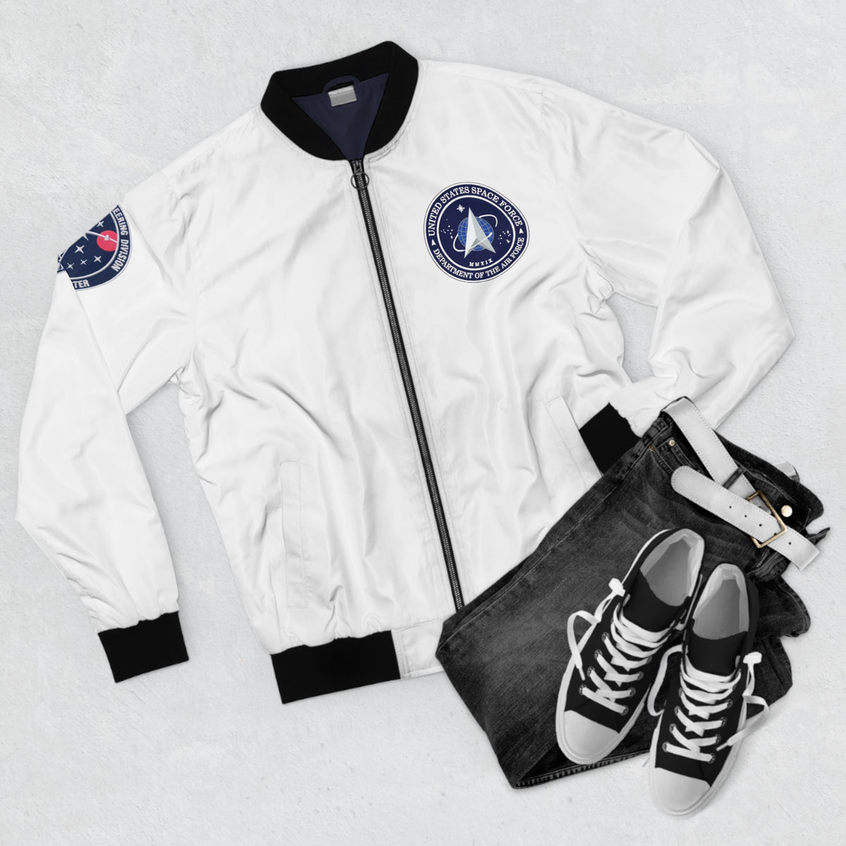 The United States Space Force Men's Bomber Jacket (AOP)
Logrado
