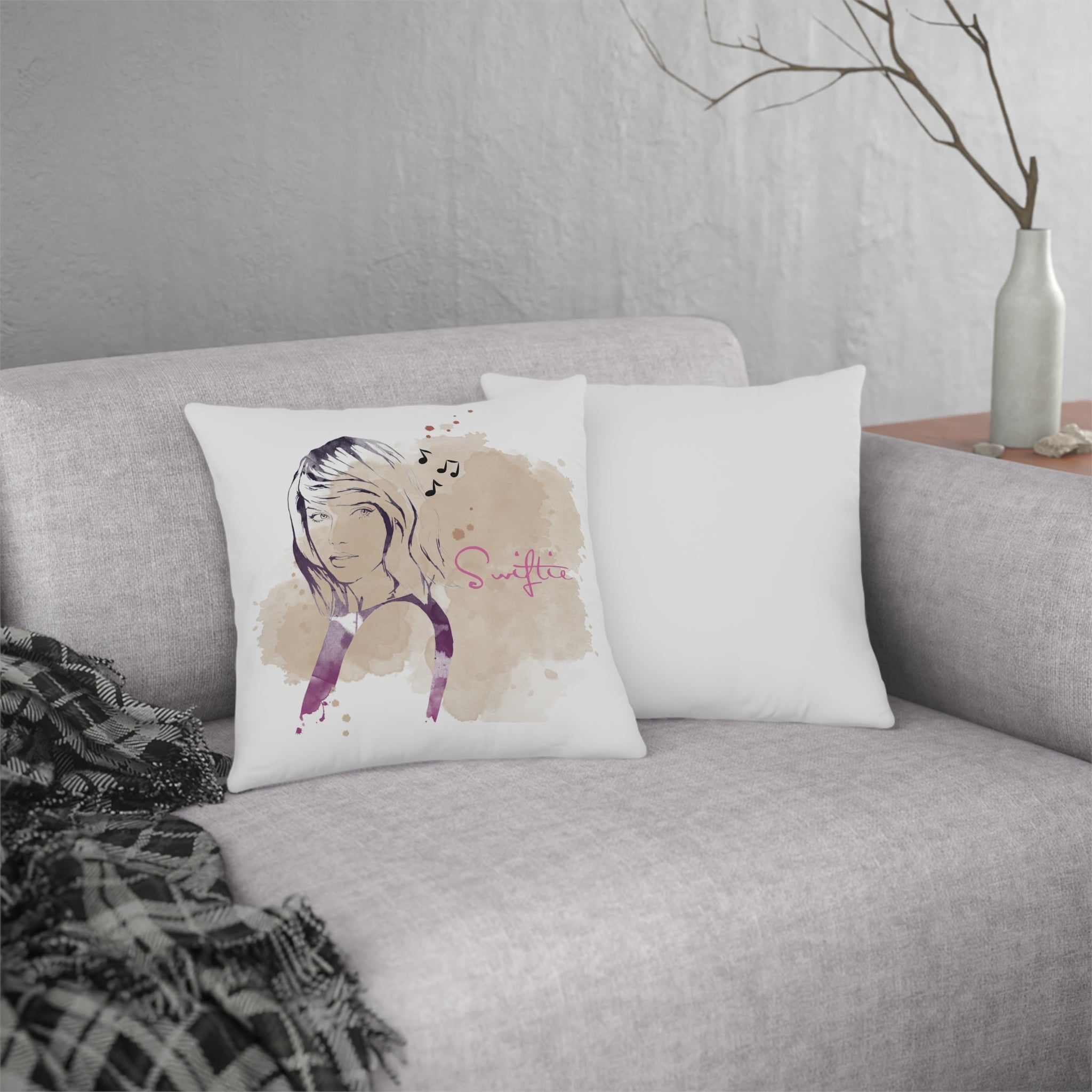 Taylor Swift Pillow: Pop Music Aesthetic For Swifty Fans